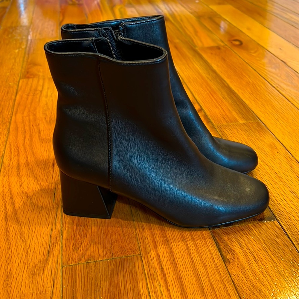 Brand new Steve Madden Black boots